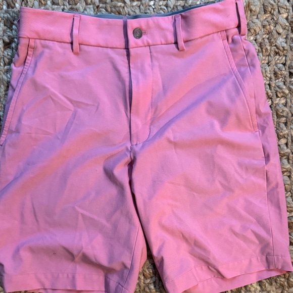 Walter Hagen Pink Flat Front Men's Shorts - Picture 1 of 2